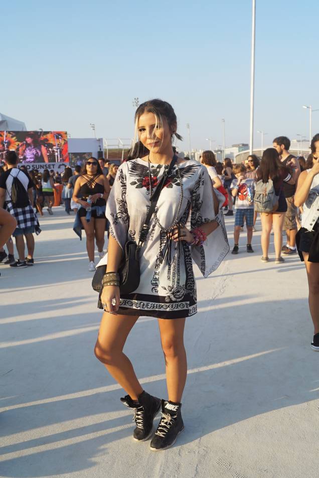 Victoria Brown, 18 anos Victoria Brown, 18 anos