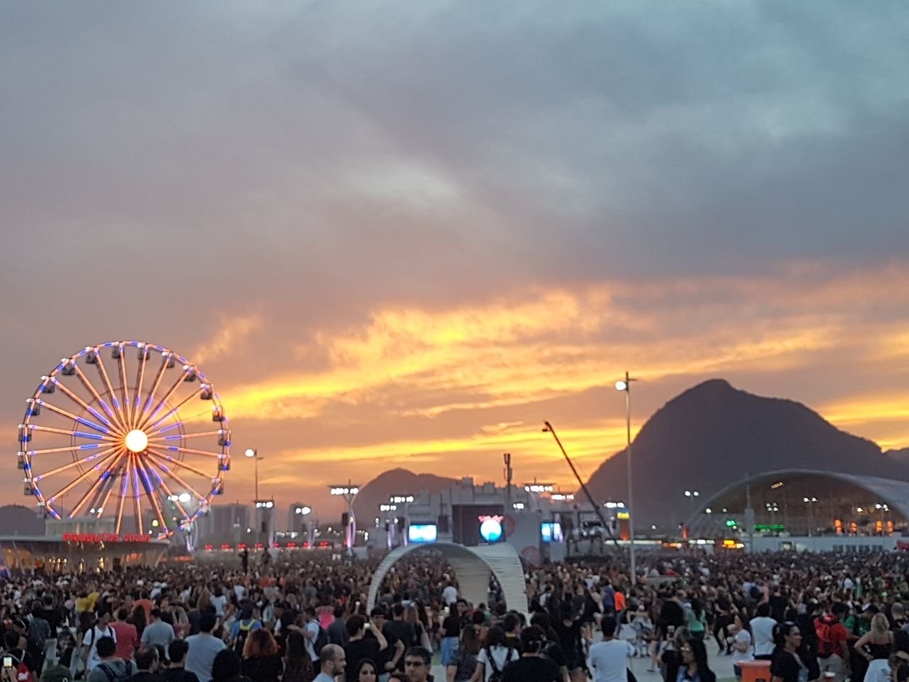Rock in Rio 2017: Procon carioca descarta 300 beirutes no Habib’s