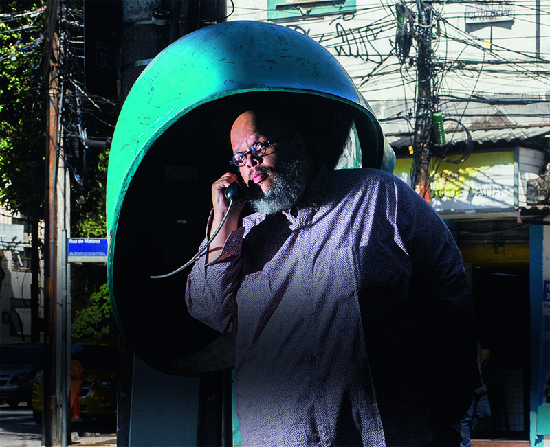 Ed Motta comanda ‘Baile do Flashback’ na Sala Baden Powell