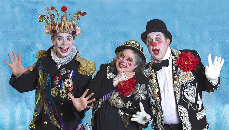 Crítica: Camilla Amado, Claudio Tovar e a nostalgia francesa