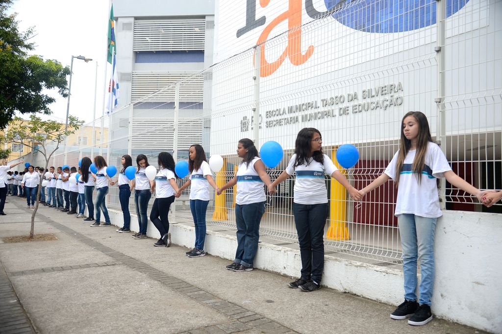 Justiça libera tipo sanguíneo no uniforme da rede municipal