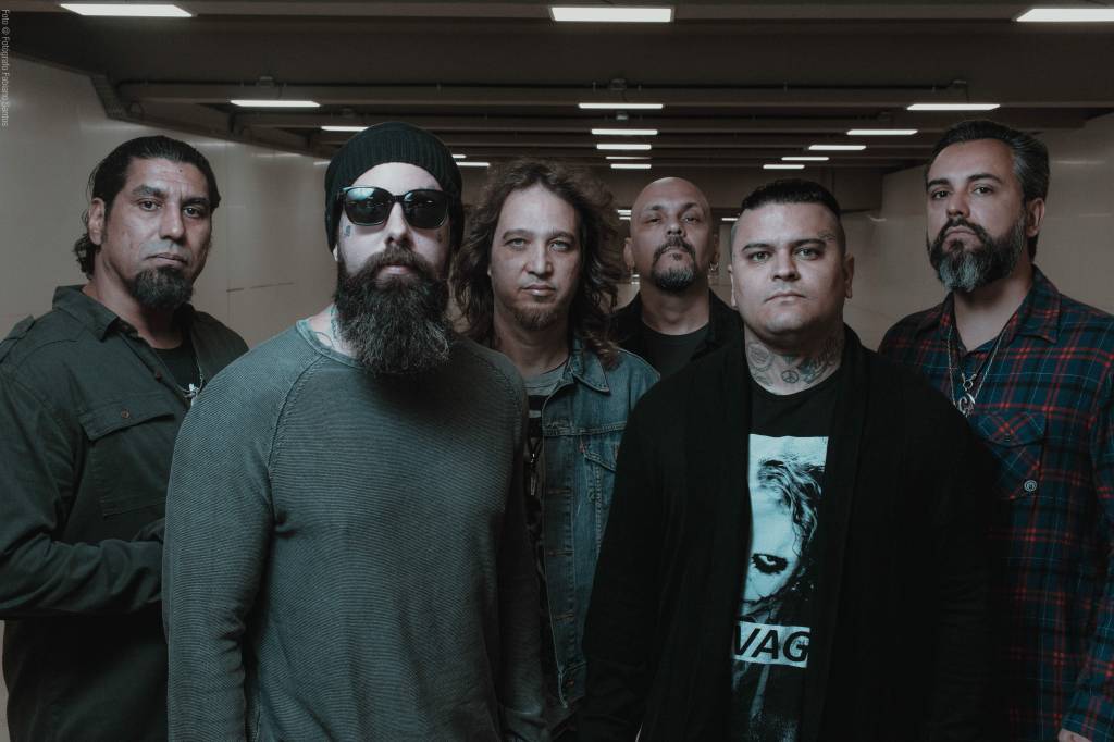 Detonautas lança disco e celebra 20 anos em show no Imperator