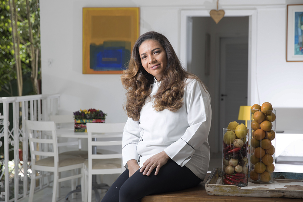 Banqueteira da alta sociedade não quer mais atender políticos