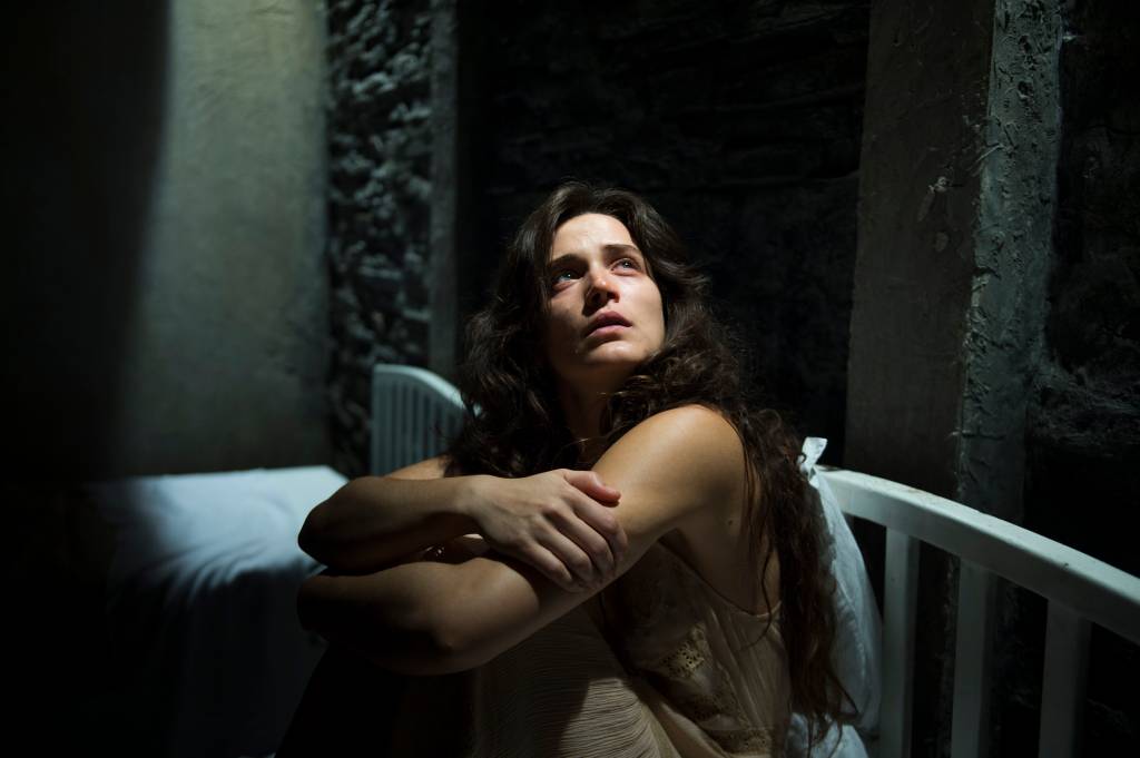 Psiquiatra critica cenas de protagonista da novela das nove