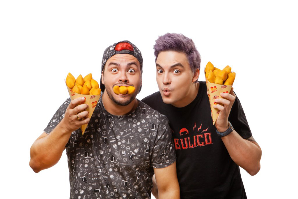 Felipe e Luccas Neto abrem dois quiosques de coxinha no Engenhão