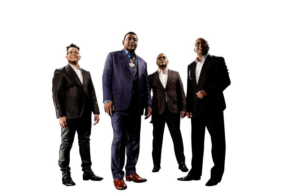 Raça Negra mostra sucessos próprios e de amigos na Barra