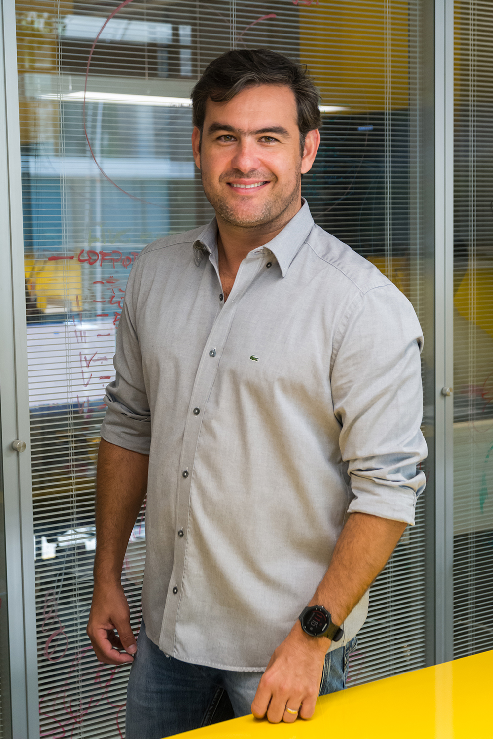 Ator Thierry Figueira investe em projeto de entretenimento no Rio