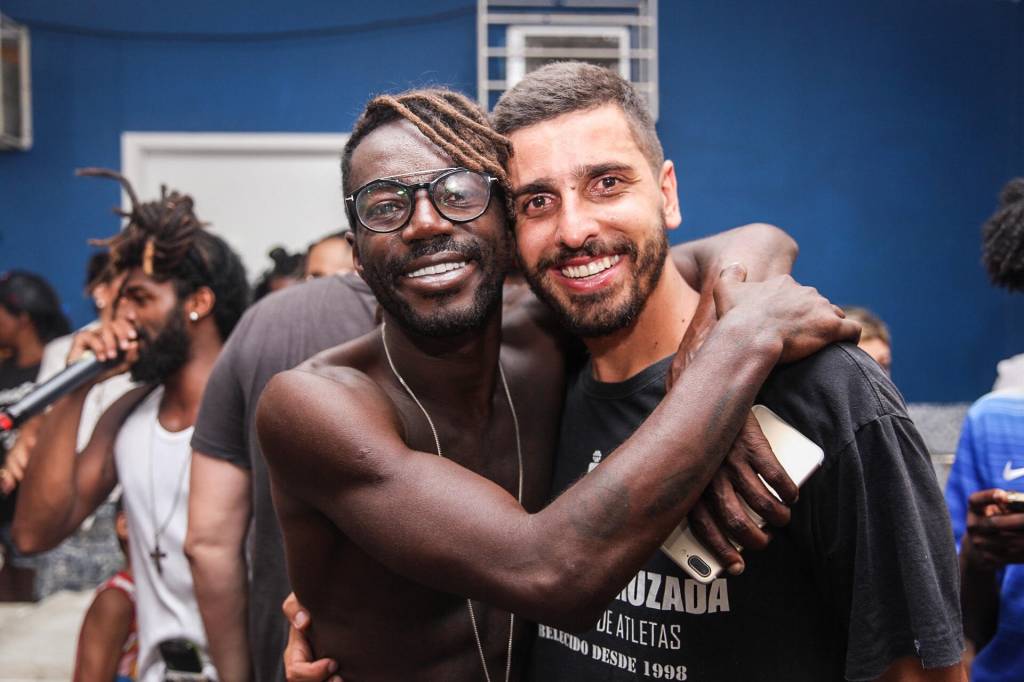 Ação social leva jovens carentes para o cinema nesta quarta (28)