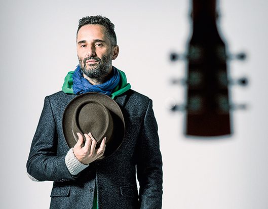 Jorge Drexler, cantor e compositor uruguaio. Jorge Drexler, cantor e compositor uruguaio.