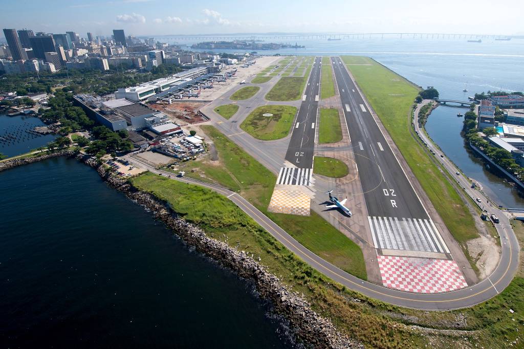 Um ano após fim da franquia de bagagem, preço de passagens decola