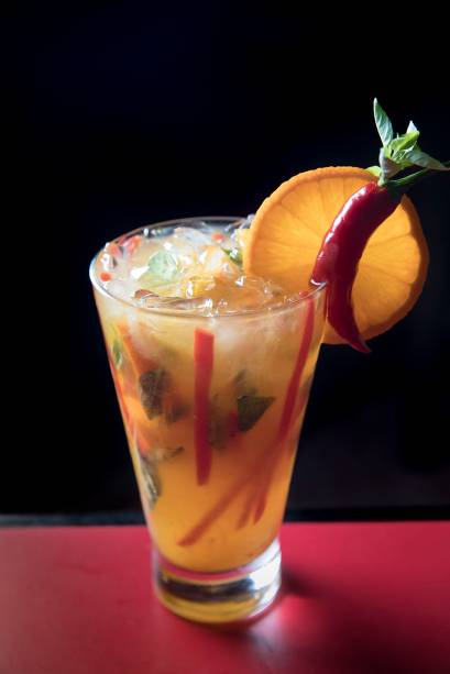 Caipirinha Bar Léo: tangerina com pimenta e manjericão (R$ 23,00)