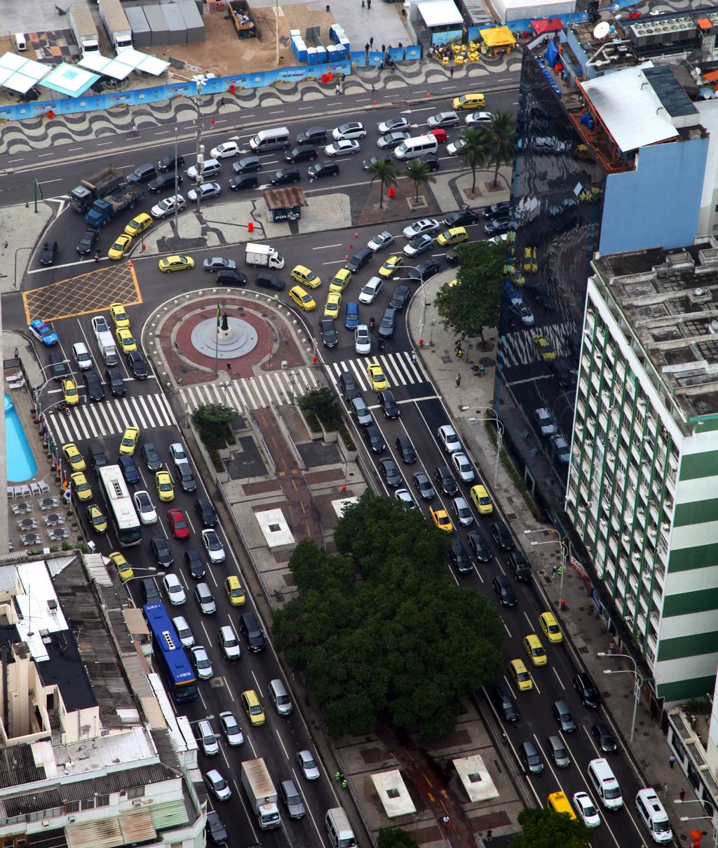 Aumento de roubos de carro deixa seguros 60% mais caros em 2 anos