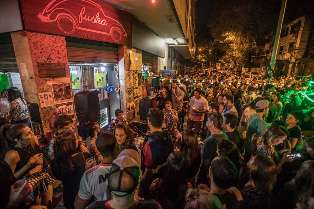 Entra e sai no Rio: Fuska reabre; Cobre e Fazendola fecham as portas