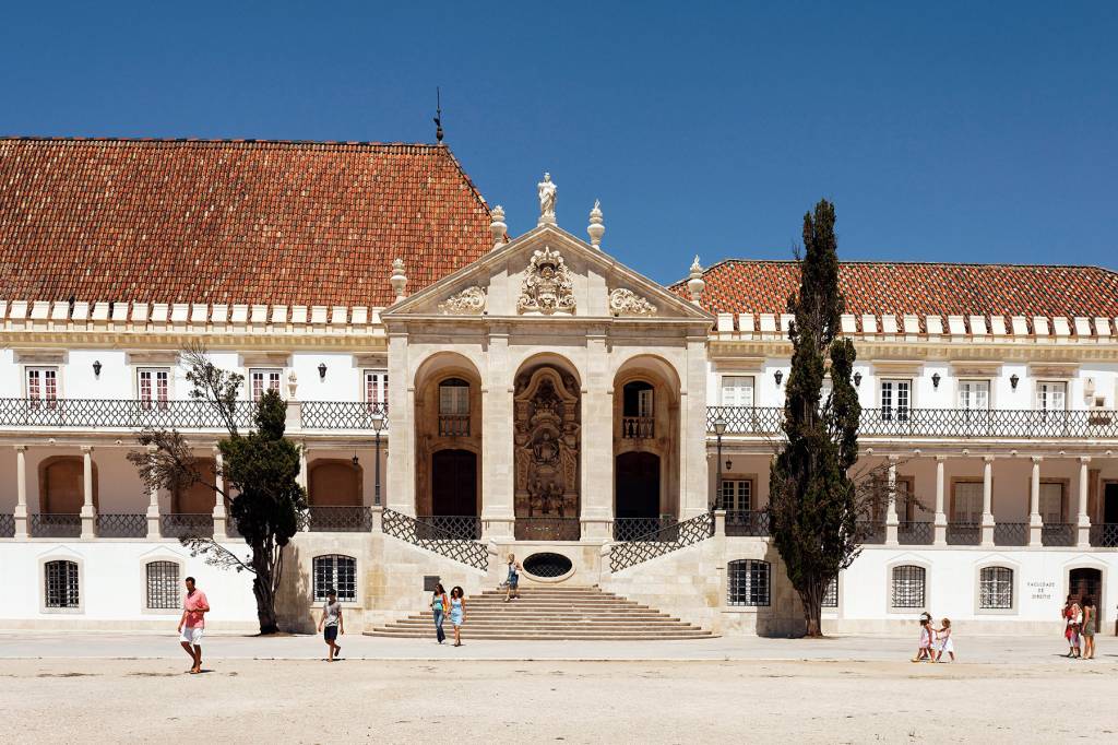 Estudante brasileiros buscam ingresso em faculdades portuguesas