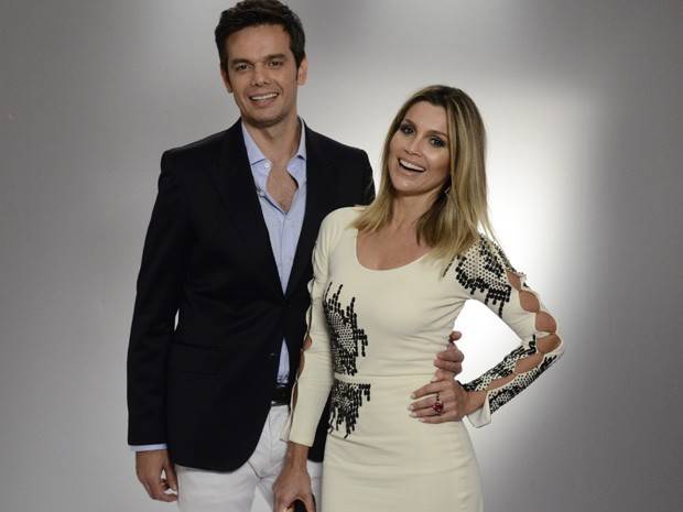 Otaviano Costa vai às lágrimas em defesa da mulher, Flávia Alessandra