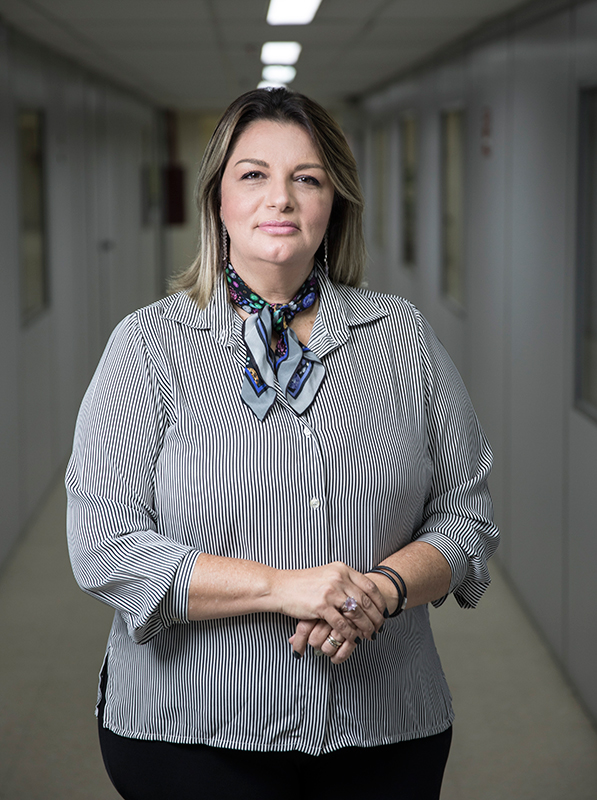A defensora Patrícia Cardoso: “A empresa cobra sem muito critério” A defensora Patrícia Cardoso: “A empresa cobra sem muito critério”