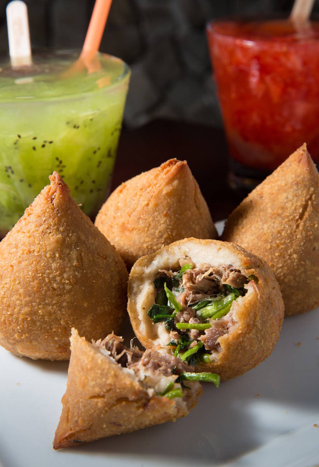 Cinco tira-gostos deliciosos com rabada