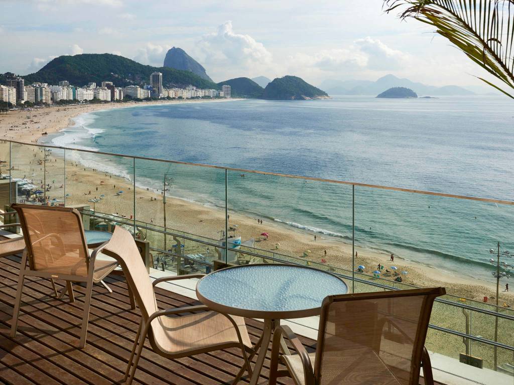 Hotéis do Rio de Janeiro leiloam móveis e objetos a partir de R$ 8