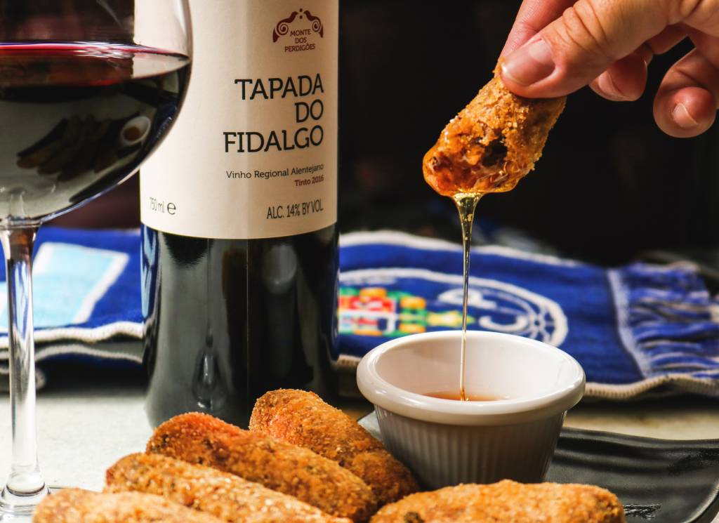 Galeto Liceu oferece petiscos portugueses na happy hour