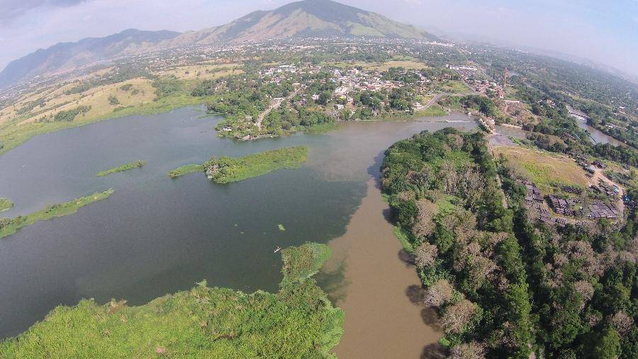 Cedae reduz captação de água no Rio Guandu devido à chuva no Rio