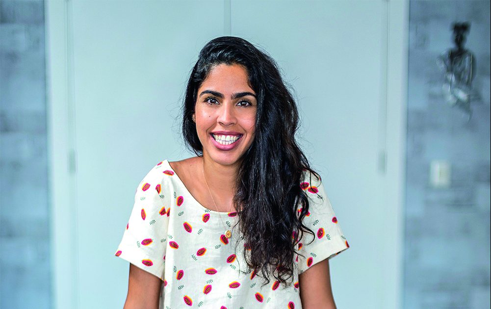 Bela Gil: “Governo deve remunerar quem cozinha para a família”