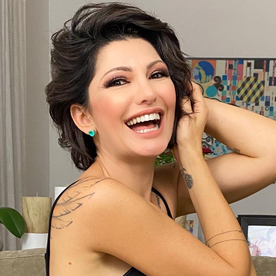 Quarentena: A atriz e youtuber Antonia Fontenelle relata sua experiência