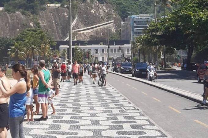 Covid-19: Governador do Rio ameaça autuar quem estiver em aglomeração