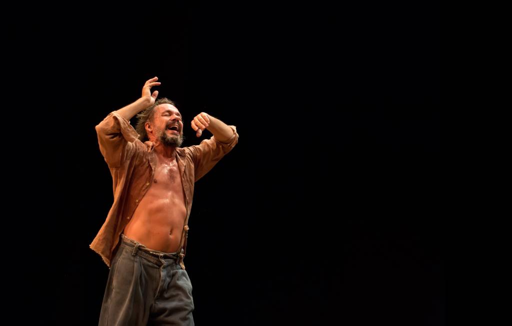 Teatro: seis peças para assistir on-line no fim de semana