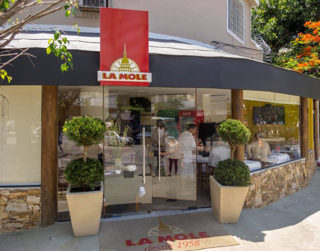 Coronavírus: restaurante La Mole demite mais de 80 funcionários