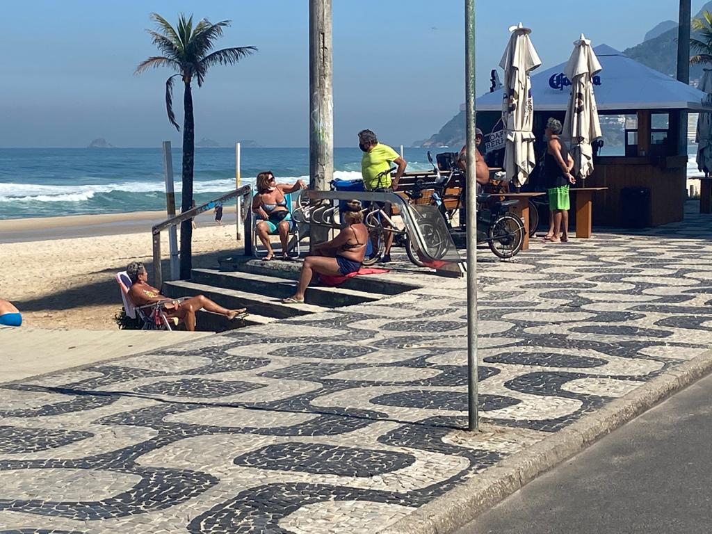 Coronavírus: multas por falta de máscara na rua são raridade no Rio