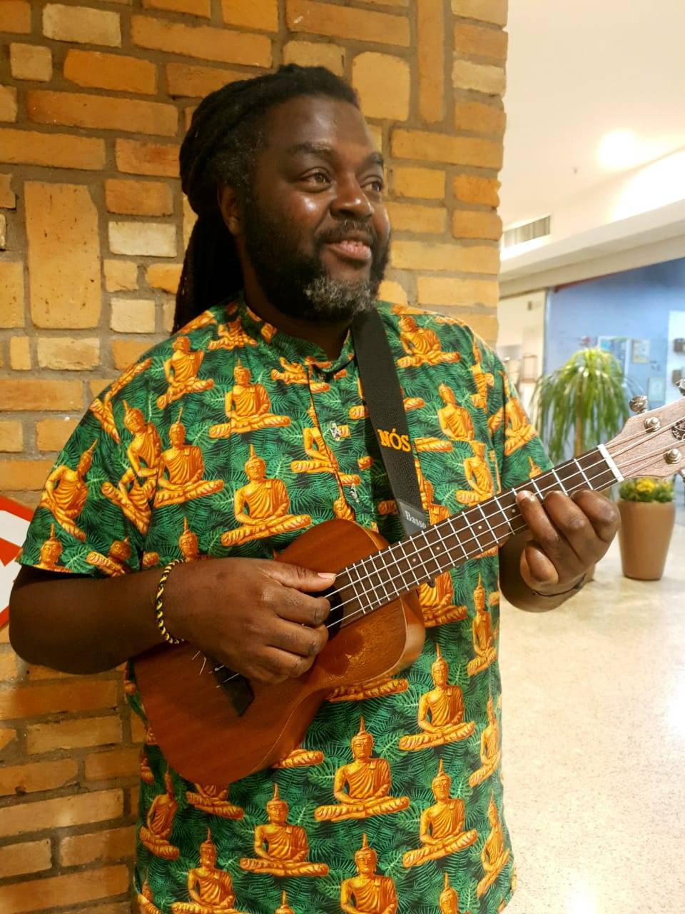 Artistas do metrô passam ‘chapéu virtual’ em apresentações on-line
