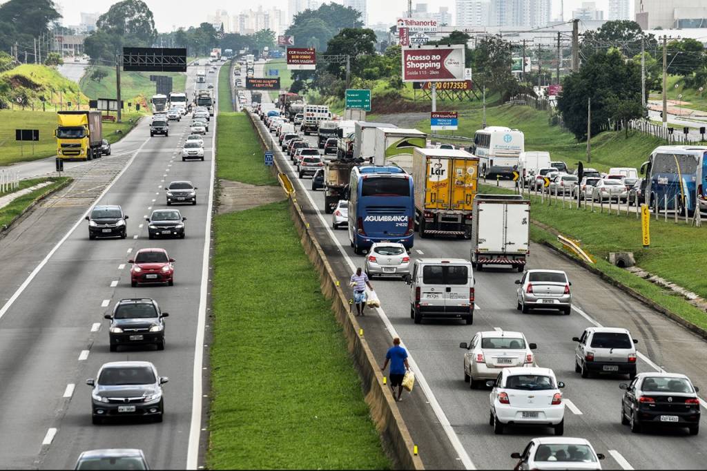 Dois carros por hora: número de roubos e furtos cresceu 13% no Rio