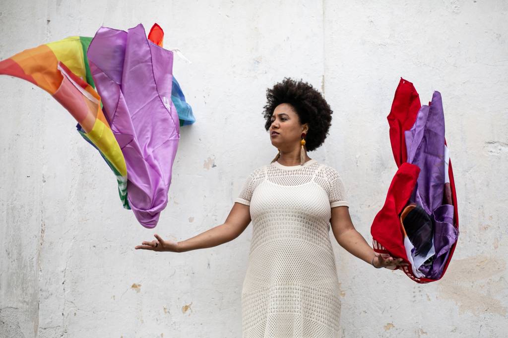 Marina Iris: “O governo não está fazendo um favor ao apoiar artistas”