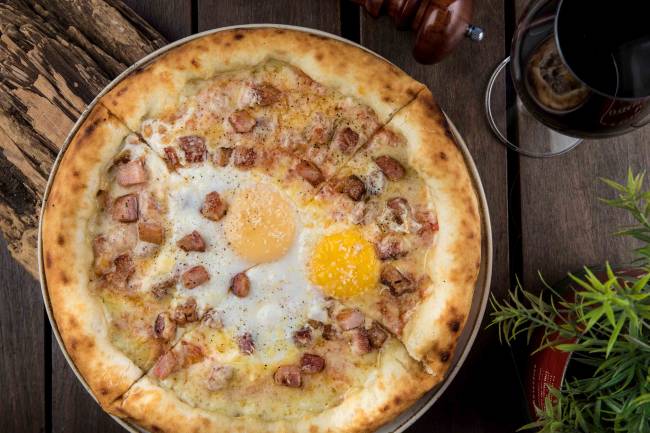 Mamma Jamma_ Pizza Carbonara_Credito Tomas Rangel (2) Mamma Jamma_ Pizza Carbonara_Credito Tomas Rangel (2)