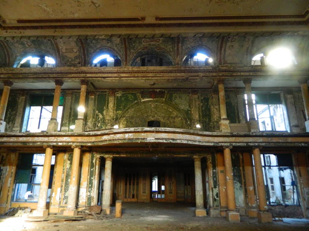 Do esplendor às ruínas: como anda o patrimônio cultural carioca?