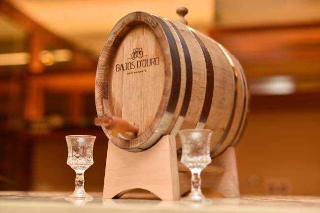 Gajos d’Ouro – Cachaça – fotos Bruno de Lima Gajos d’Ouro – Cachaça – fotos Bruno de Lima