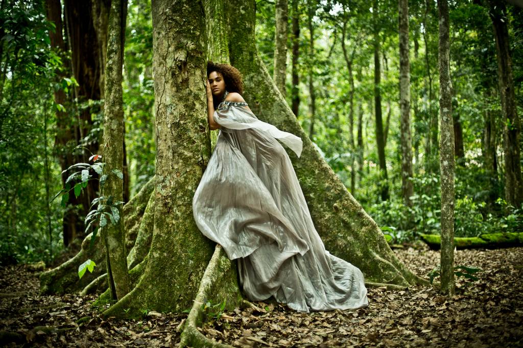 Toda casa é de santo, todo santo é de casa