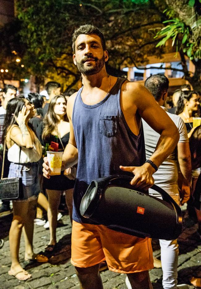Dias Ferreira – balada de rua – RJ 2020Credito: Leo Lemos Dias Ferreira – balada de rua – RJ 2020Credito: Leo Lemos