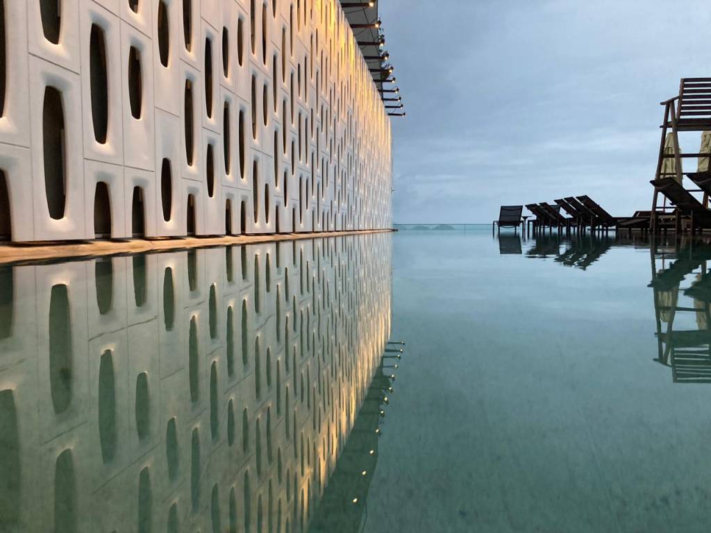 Hotel Emiliano Rio reabre nesta quinta (1°) com novidades