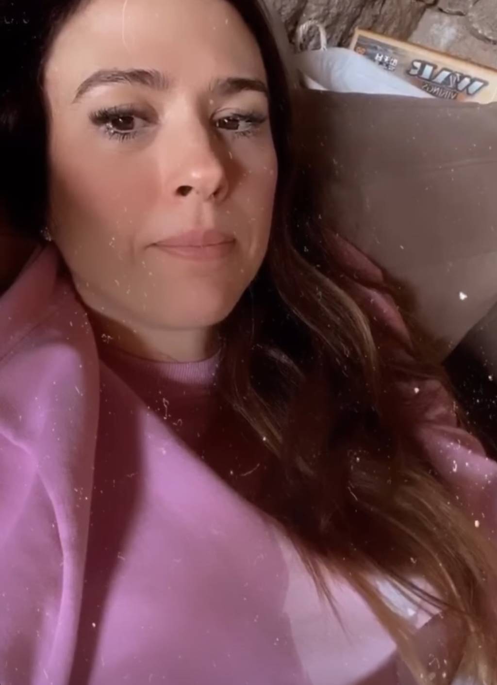 Tatá Werneck decide leiloar vestido que ‘custa uma grade da Rede TV’