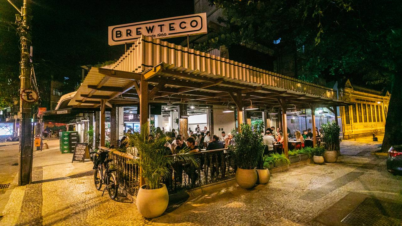 Fachada do Brewteco, bar instalado no Baixo Gávea