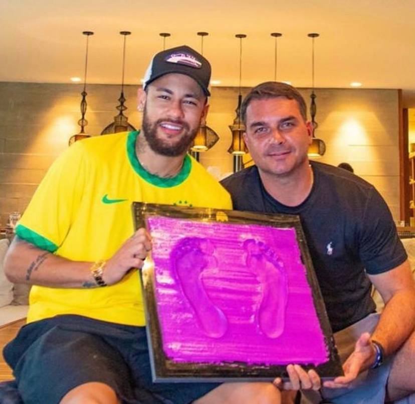‘O pai tá off’: Neymar bloqueia comentários no Instagram após críticas