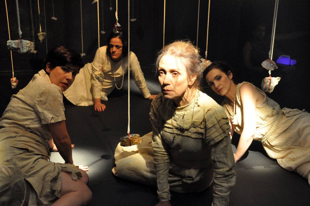 Cinco peças para assistir on-line no fim de semana