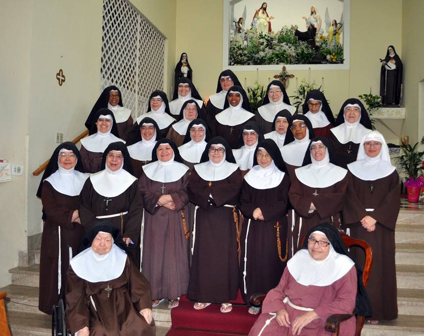 Aos 90 anos, Mosteiro das Irmãs Clarissas, na Gávea, pede ajuda financeira