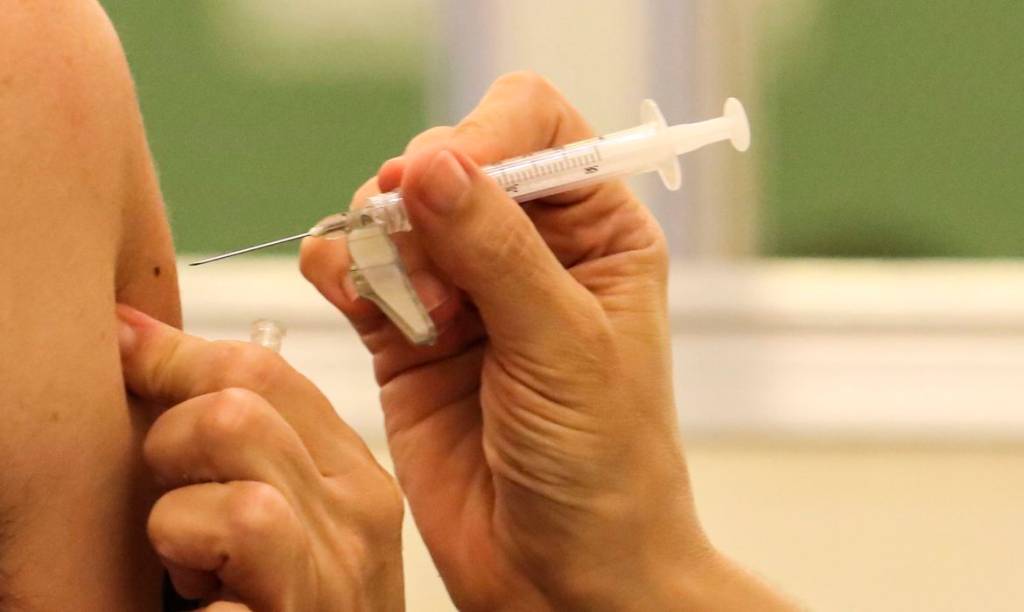 Covid: 84% dos professores no Rio já receberam a primeira dose da vacina