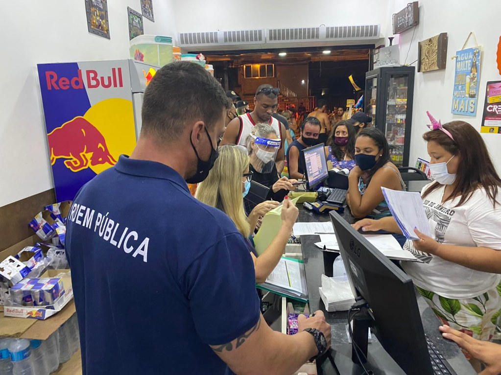 Rio registra mais de 12 000 ações para coibir aglomerações no carnaval
