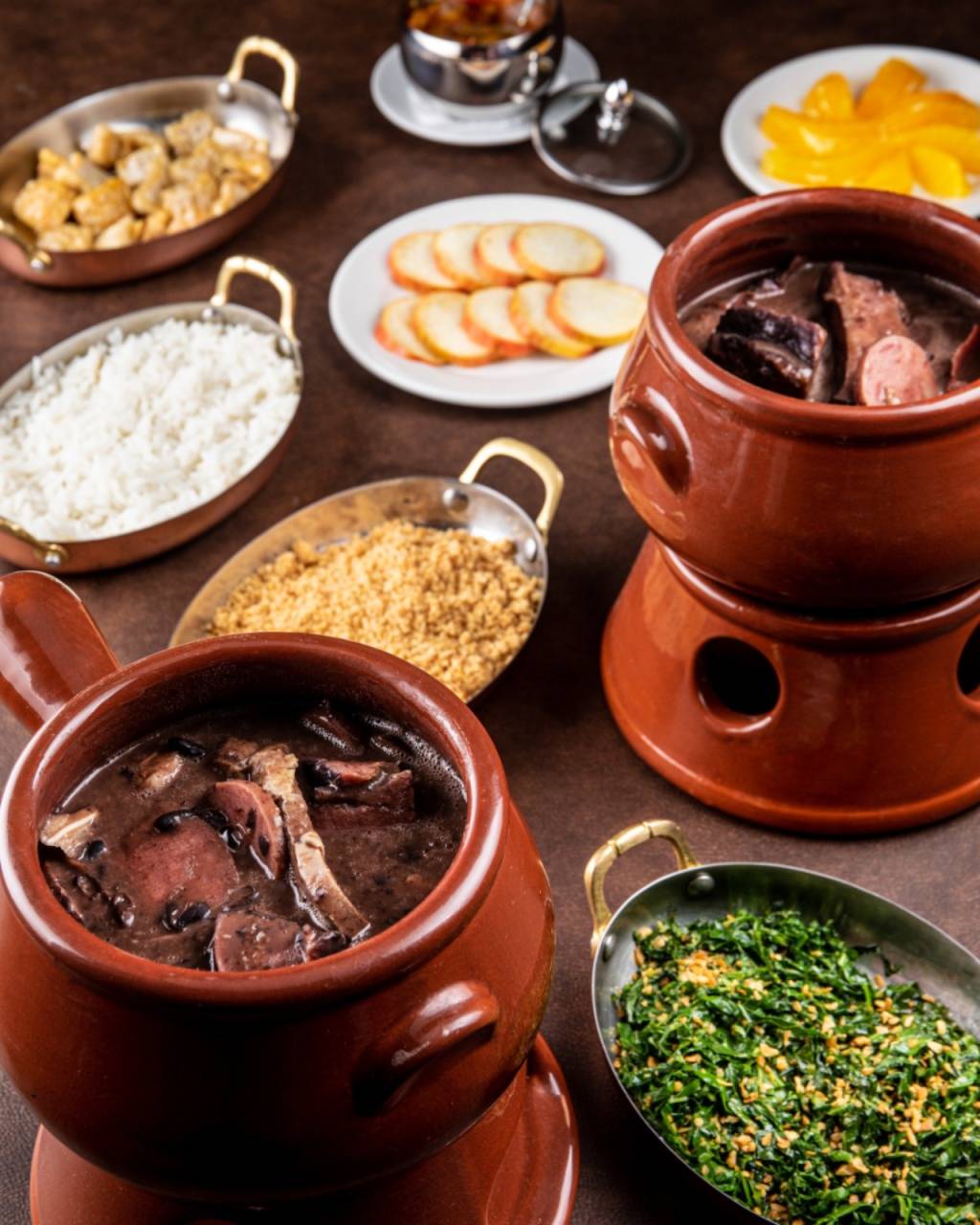 Gajos d'Ouro: feijoada aos sábados Gajos d'Ouro: feijoada aos sábados