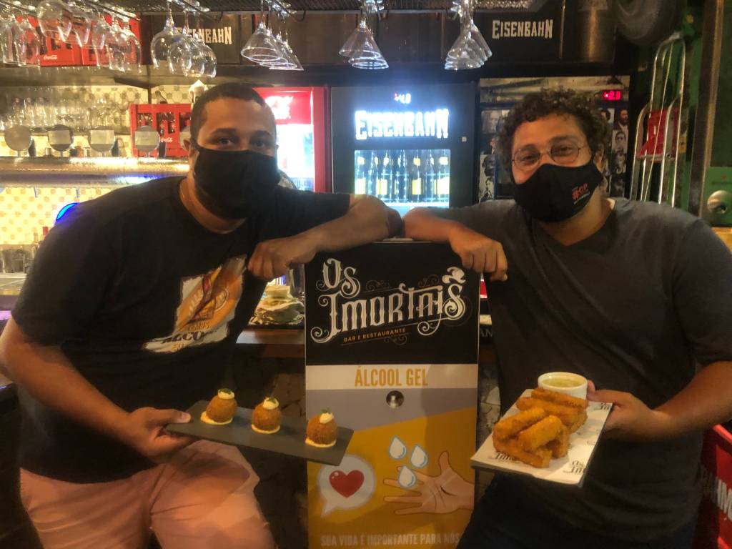 Carnaval sem bloco, mas com bar