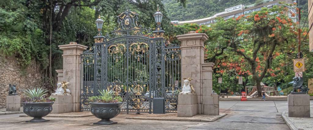Portão do Parque Guinle está de cara nova. Veja o antes e depois