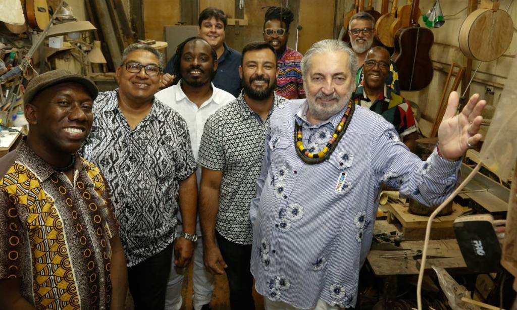 Saudade de um batuque? Moacyr Luz comemora 16 anos do Samba do Trabalhador